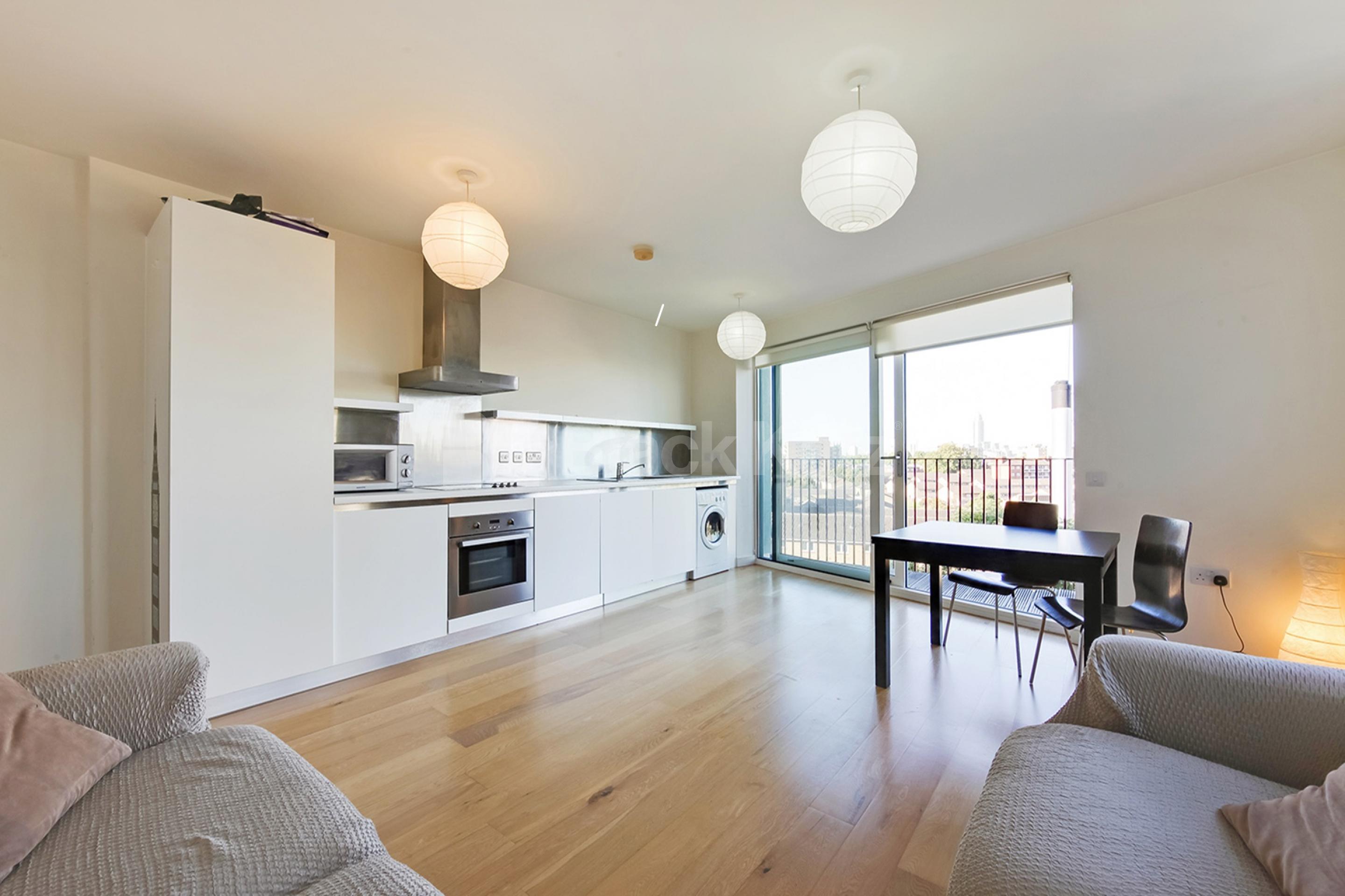 Offering 60 Sq.Mts of living & entraining space, concierge service & inclusive   South Central East, Steedman Street, Elephant and Castle SE17